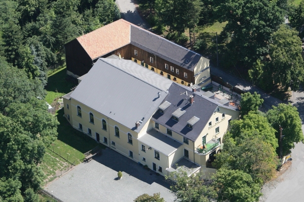 Landhotel Zum grünen Baum -der singende Gastwirt-